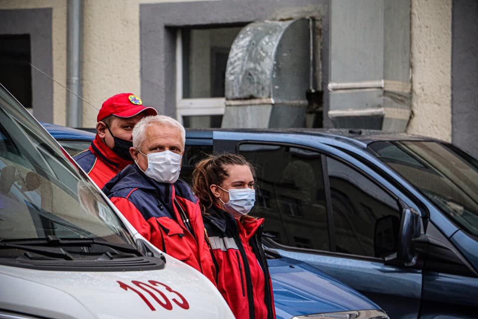 В Одессе на учениях полиция отрабатывала ликвидацию стрелка в гимназии. Фото